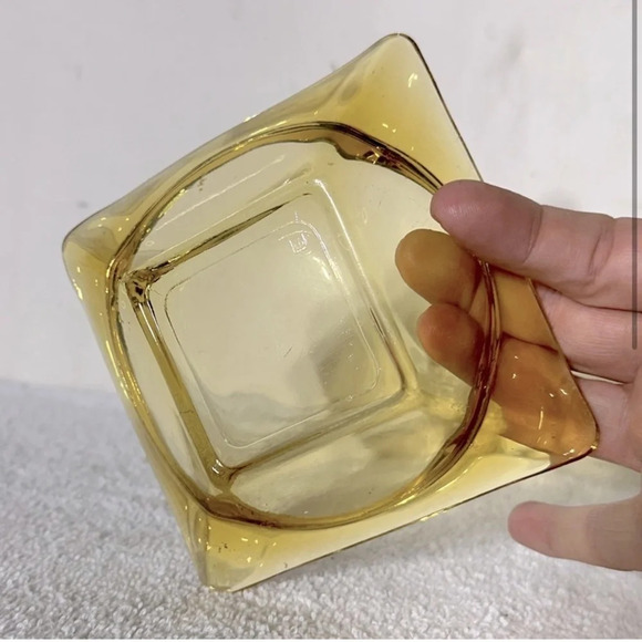 Vintage Amber Glass Square Ashtray Candy Dish Trinket Dish - Picture 2 of 10